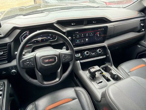 Used 2024 GMC Sierra 1500 AT4 w/ Technology Package AWD/4WD image 16