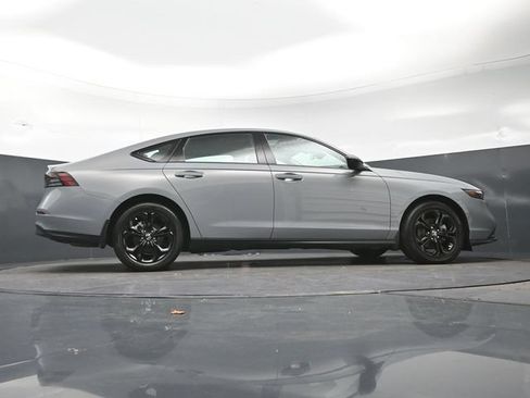 Certified 2025 Honda Accord SE image 24