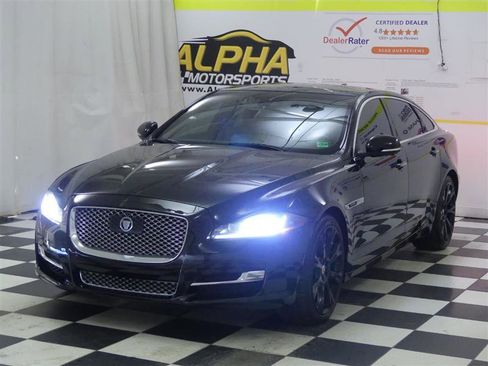 Used 2017 Jaguar XJ L Supercharged image 4