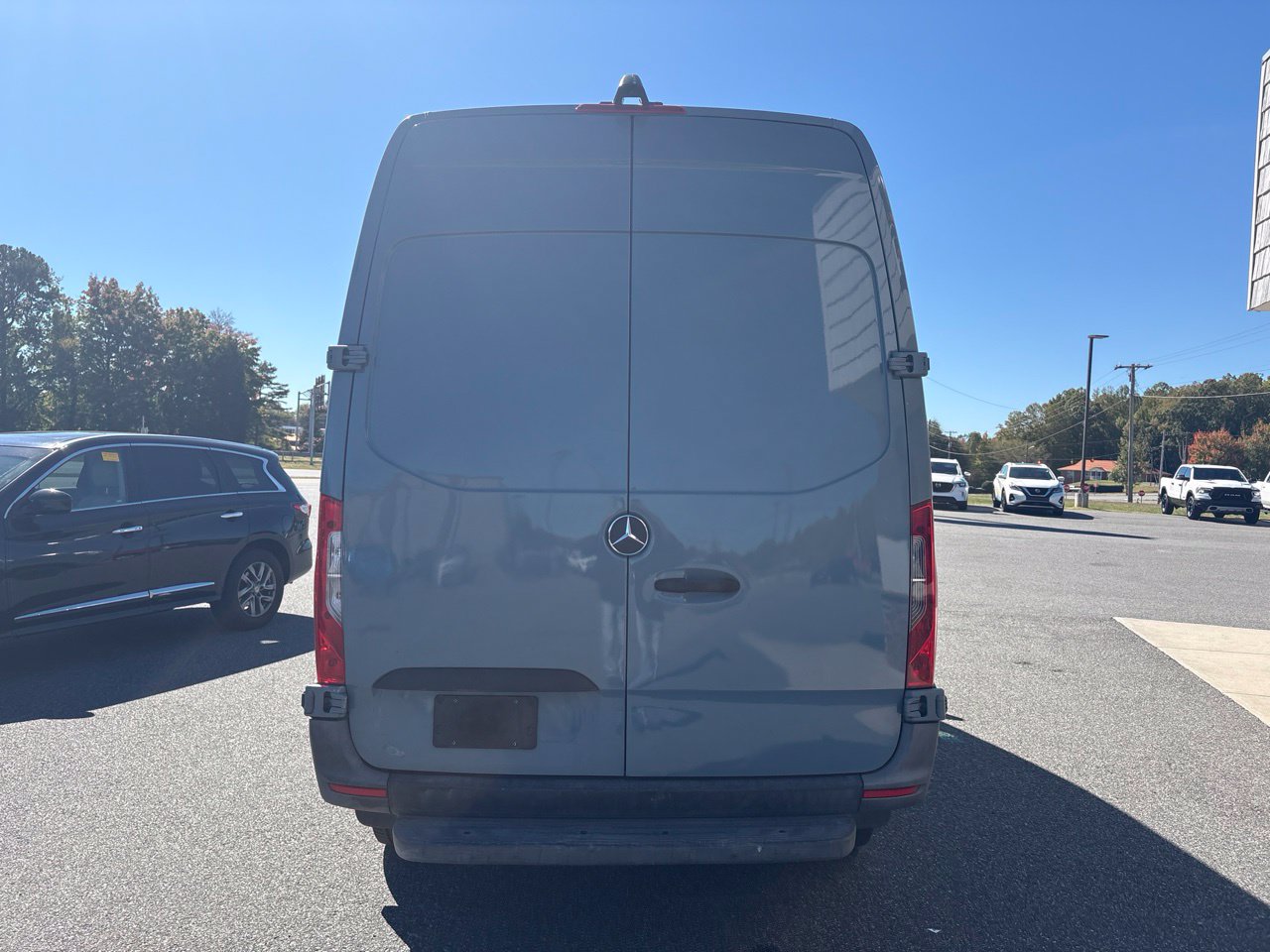 Used 2020 Mercedes-Benz Sprinter 2500 image 9