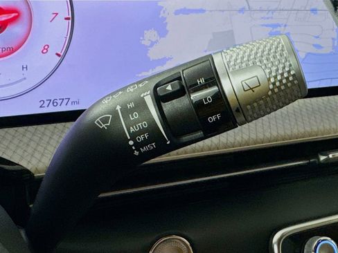 Used 2025 Genesis GV80 3.5T Advanced image 13