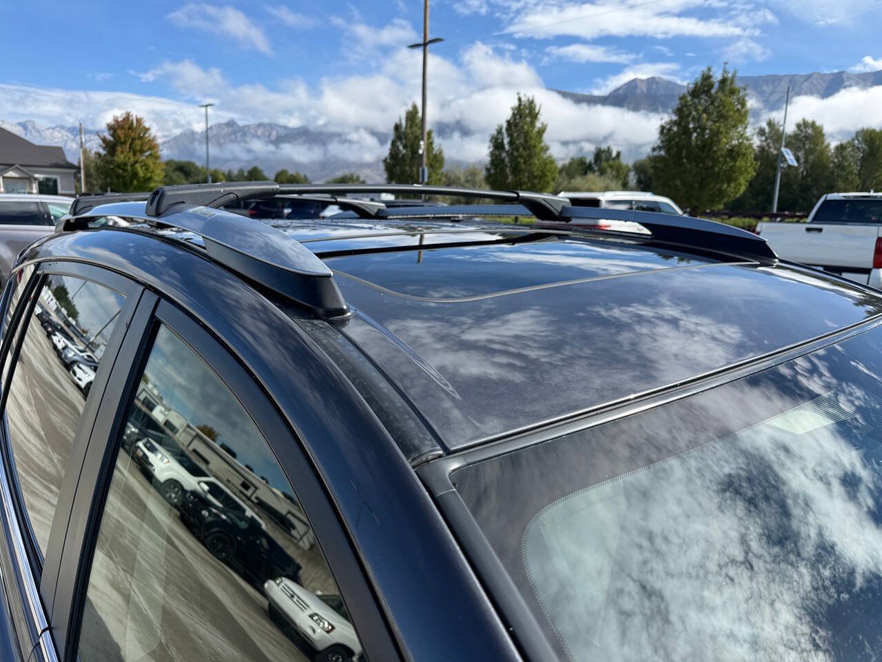 Used 2018 Toyota RAV4 XLE w/ Plus Extra Value Package AWD/4WD image 9