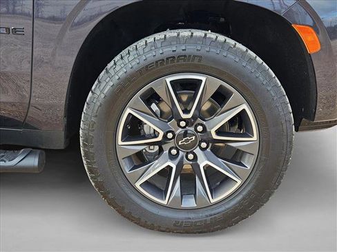 Used 2022 Chevrolet Tahoe Z71 w/ Luxury Package image 24