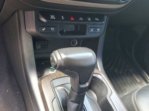 Used 2020 GMC Canyon Denali AWD/4WD image 14