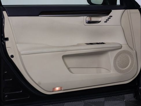 Used 2015 Lexus ES 350 w/ Luxury Package FWD image 12