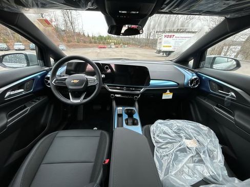 New 2026 Chevrolet Equinox EV LT AWD/4WD image 25
