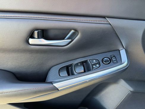 Used 2023 Nissan Sentra SR image 12
