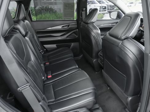 Used 2023 INFINITI QX60 Luxe w/ Cargo Package FWD image 35