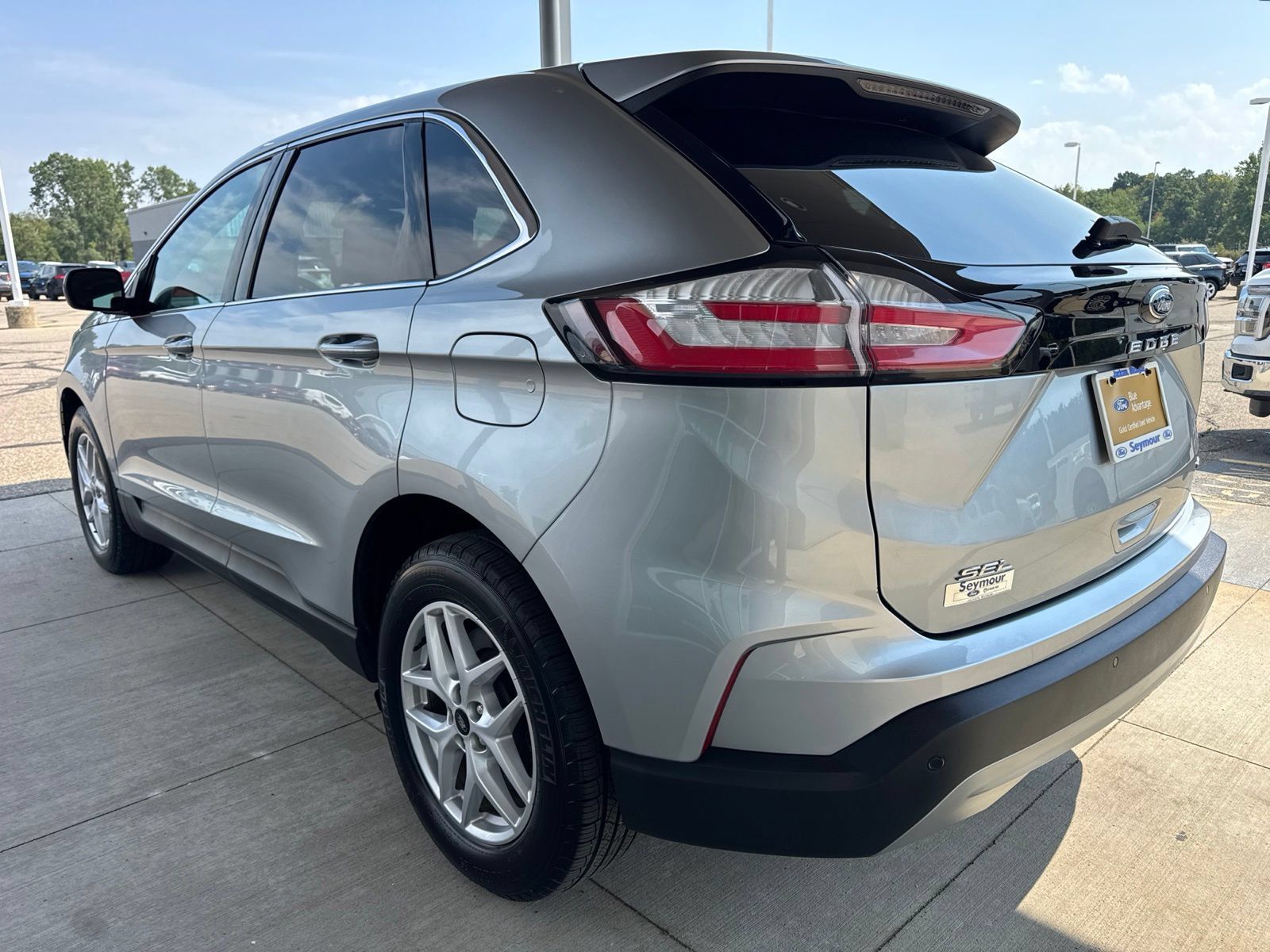 Certified 2024 Ford Edge SEL w/ Convenience Package AWD/4WD image 5