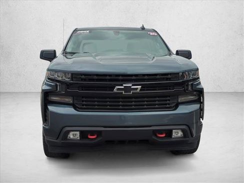 Used 2020 Chevrolet Silverado 1500 RST w/ RST Value Package AWD/4WD image 2