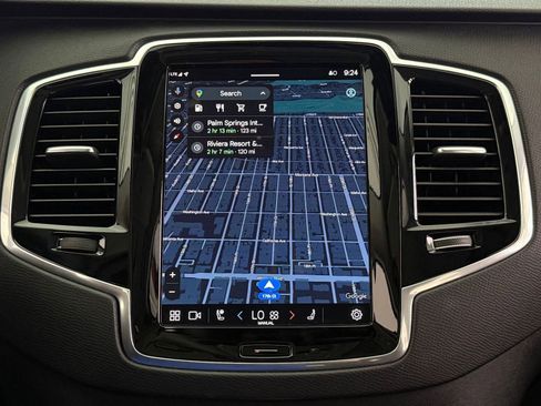 Used 2025 Volvo XC90 B6 Plus image 28