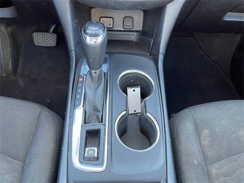 Used 2018 Chevrolet Equinox LT w/ Sun & Infotainment Package image 24