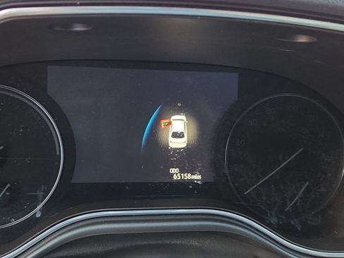 Used 2019 Toyota Avalon Limited FWD image 16