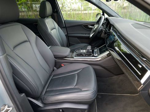 Used 2025 Audi Q7 3.0T Premium Plus AWD/4WD image 27