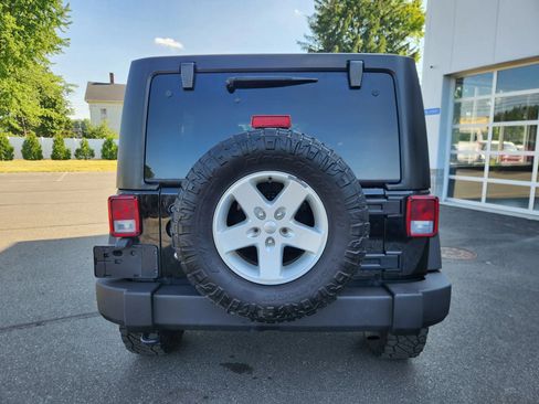Used 2017 Jeep Wrangler Unlimited Sport AWD/4WD image 14