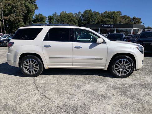 Used 2014 GMC Acadia Denali image 2