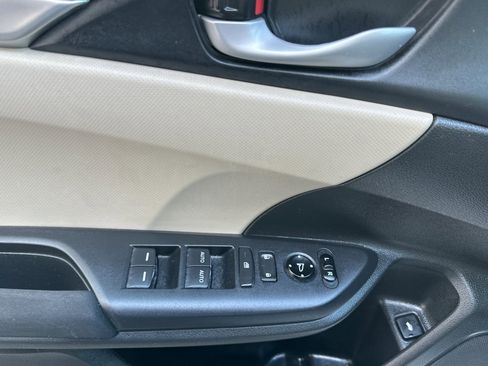 Used 2017 Honda Civic LX image 11
