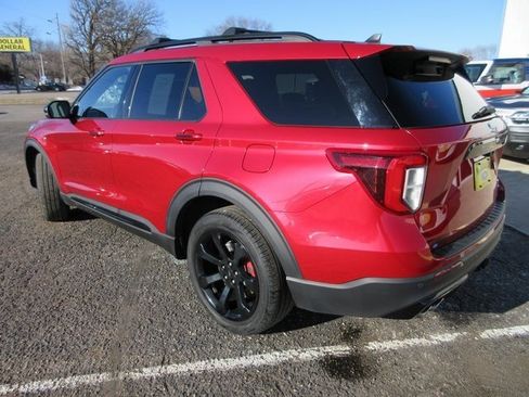 Used 2022 Ford Explorer ST w/ Equipment Group 401A image 7
