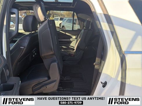 Used 2023 Ford Expedition Max Platinum AWD/4WD image 34