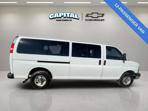 Used 2024 Chevrolet Express 3500 LT w/ LT Preferred Equipment Group RWD image 6