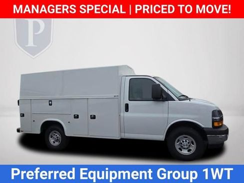 New 2025 Chevrolet Express 3500 w/ Power Convenience Package RWD image 4