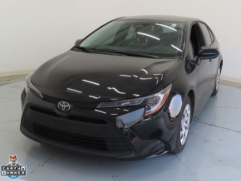 Used 2026 Toyota Corolla LE FWD image 7