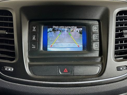 Used 2016 Chrysler 200 Limited image 15