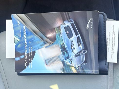 Used 2015 Jaguar XF Premium image 13