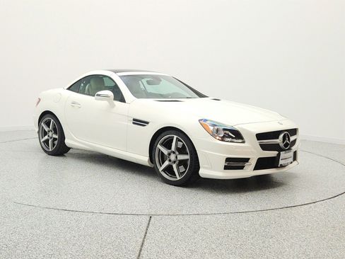 Used 2015 Mercedes-Benz SLK 350 image 3