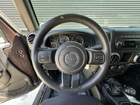 Used 2013 Jeep Wrangler Sport AWD/4WD image 18