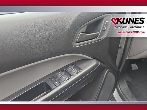 Used 2019 GMC Canyon 2WD Crew Cab w/ Convenience Package image 14