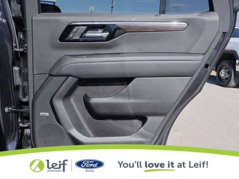 Used 2025 Chevrolet Tahoe Z71 w/ Z71 Off-Road Package image 41