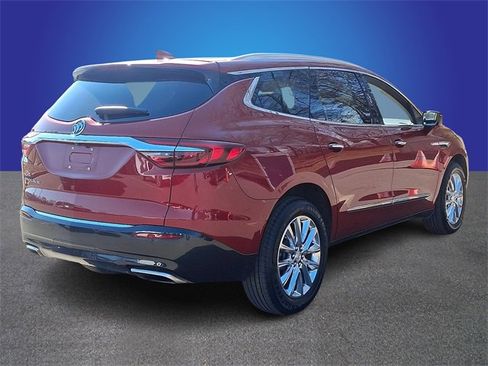 Used 2021 Buick Enclave Premium w/ Sun and Sites Package image 4
