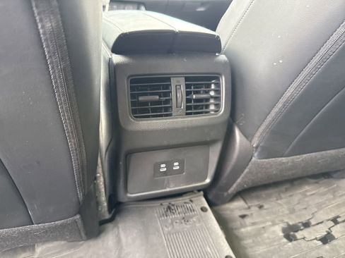 Used 2024 Nissan Rogue Platinum FWD image 25