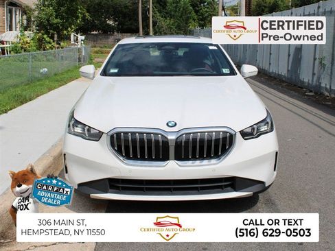 Used 2024 BMW 540i xDrive AWD/4WD image 1