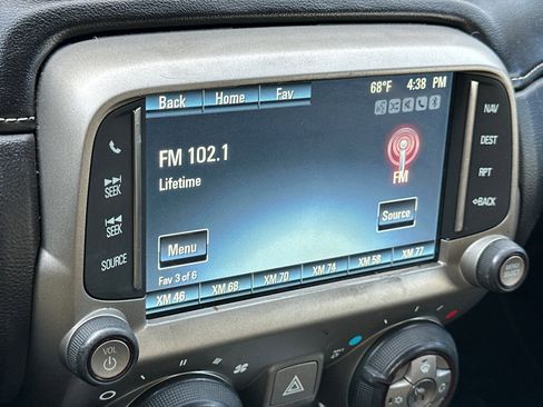 Used 2015 Chevrolet Camaro SS image 25