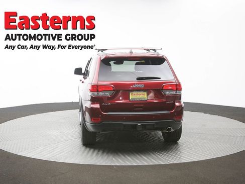 Used 2021 Jeep Grand Cherokee Laredo w/ Security & Convenience Group image 36