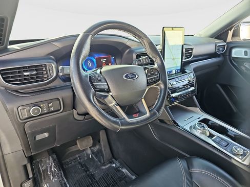 Used 2023 Ford Explorer ST w/ Equipment Group 401A AWD/4WD image 9