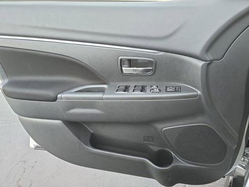 Used 2025 Mitsubishi Outlander Sport SE image 25
