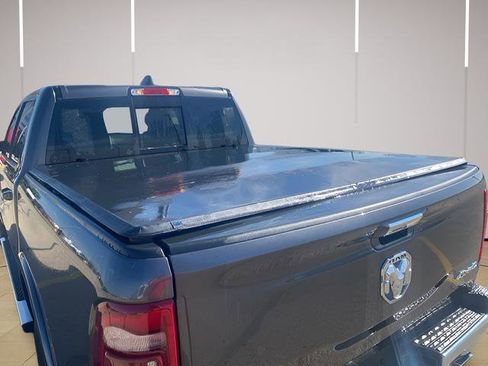 Used 2022 RAM 1500 Laramie AWD/4WD image 5