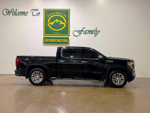 Used 2019 GMC Sierra 1500 Denali w/ Technology Package RWD image 2