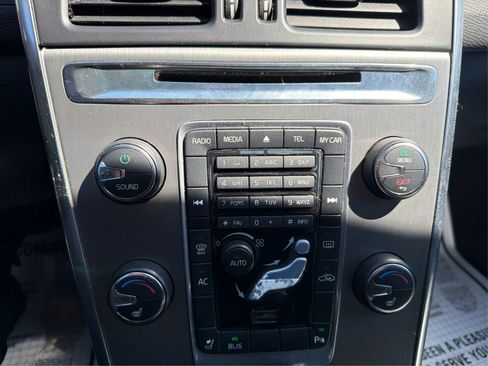 Used 2013 Volvo XC60 T6 image 28