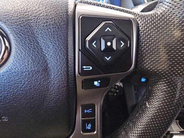Used 2022 Toyota Tacoma Limited AWD/4WD image 22