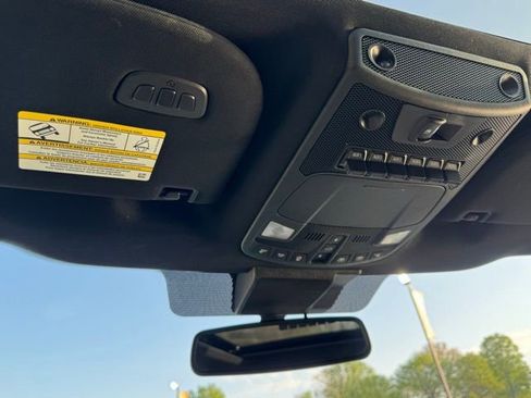 Used 2022 Ford F350 Lariat w/ Tremor Off-Road Package image 28