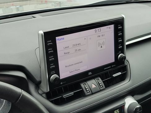 Used 2022 Toyota RAV4 XLE Premium FWD image 30