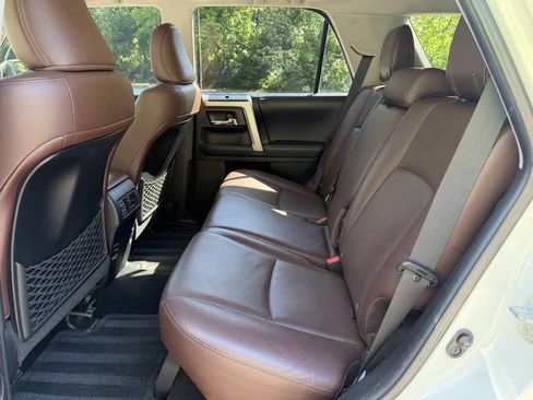 Used 2016 Toyota 4Runner Limited AWD/4WD image 13