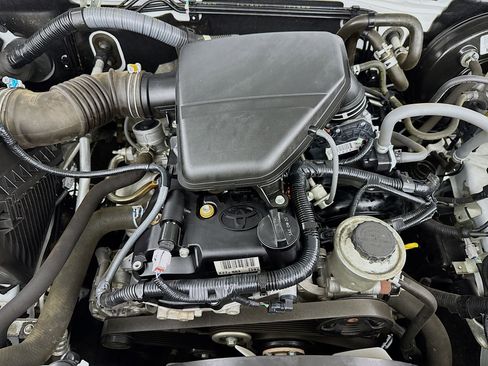 Used 2021 Toyota Tacoma SR image 35