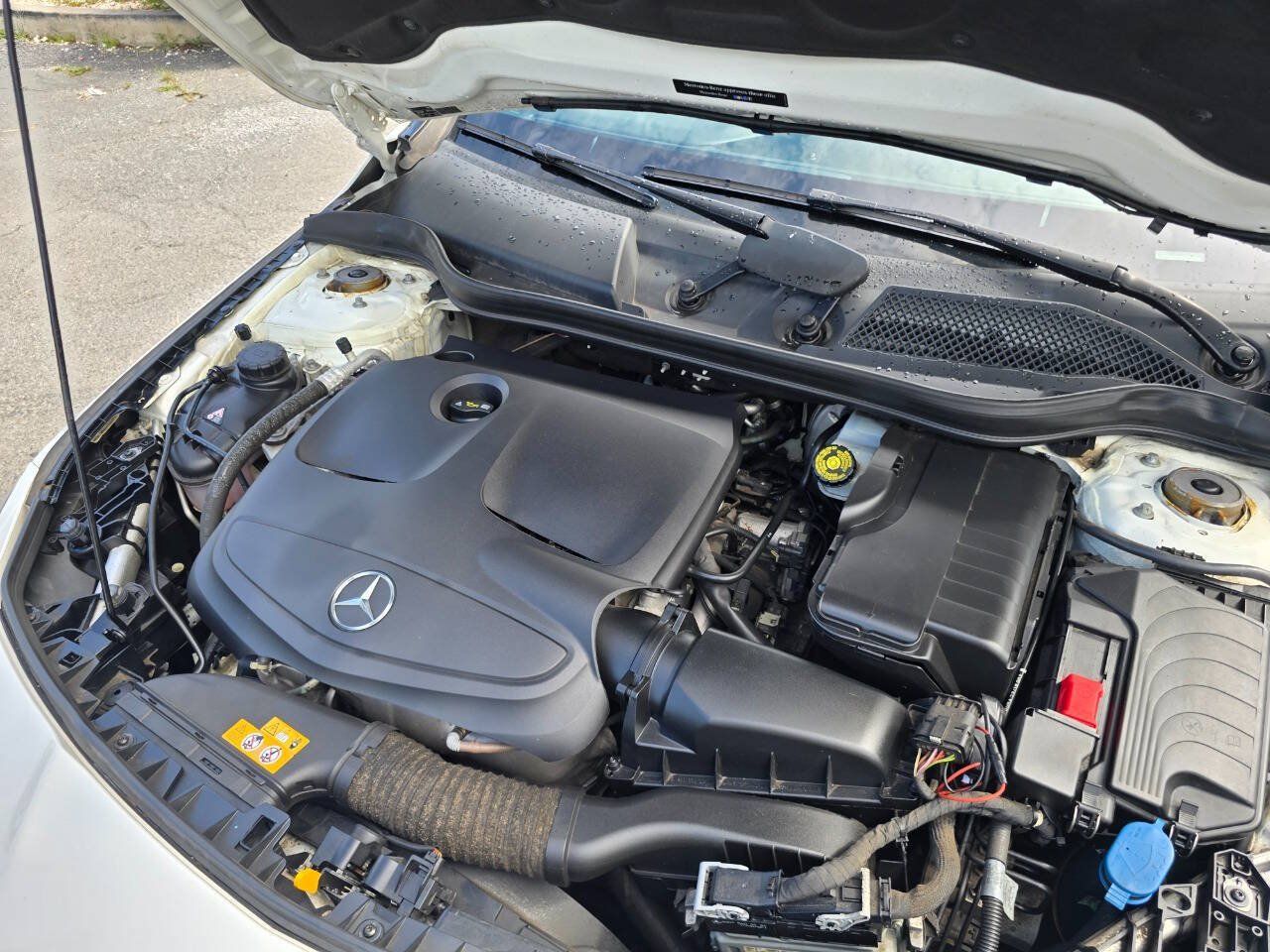 Used 2019 Mercedes-Benz CLA 250 4MATIC image 32