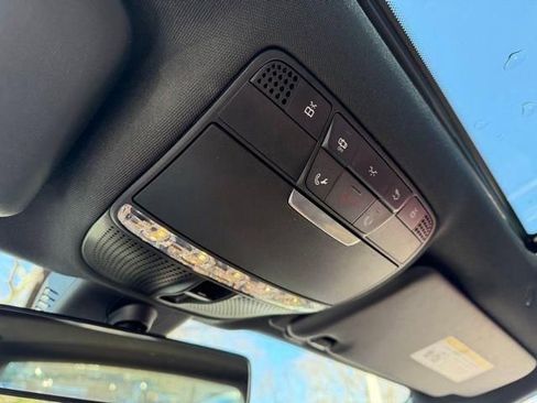 Used 2017 Mercedes-Benz E 300 4MATIC image 32