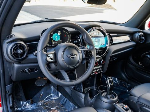 Certified 2022 MINI Cooper S image 17